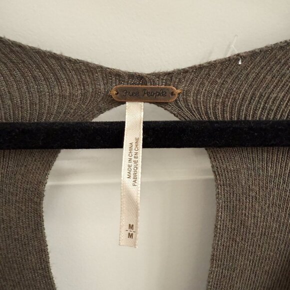 Free People Jodi Olive Sweater Dress Size Medium Fit and Flare Flutter Sleeve - Picture 3 of 3